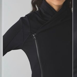 Lululemon Black Size 6 asymmetrical double zip full zip up, Yoga Jacket